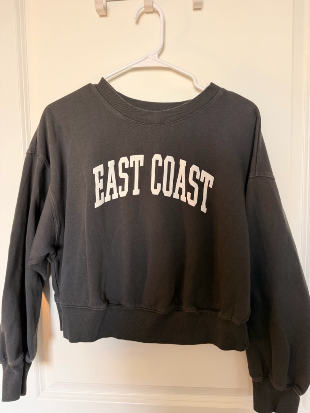 Old Navy Black 'East Coast' Cropped Crewneck Sweatshirt